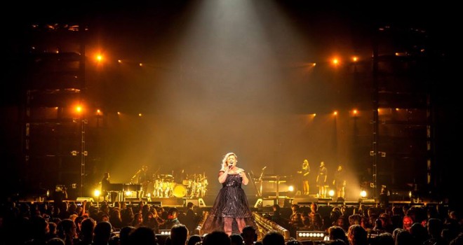 Kelly Clarkson cancels Canadian tour