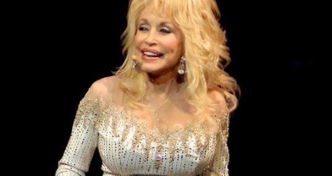 Tears of joy for Dolly Parton